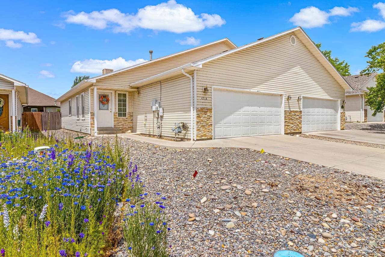 421 Broken Arrow Drive - Photo 1