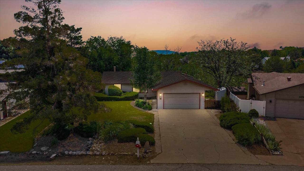 438 City View Lane - Photo 1