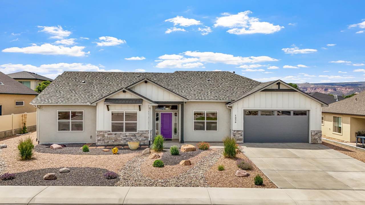 1454 Oak Creek Avenue - Photo 1