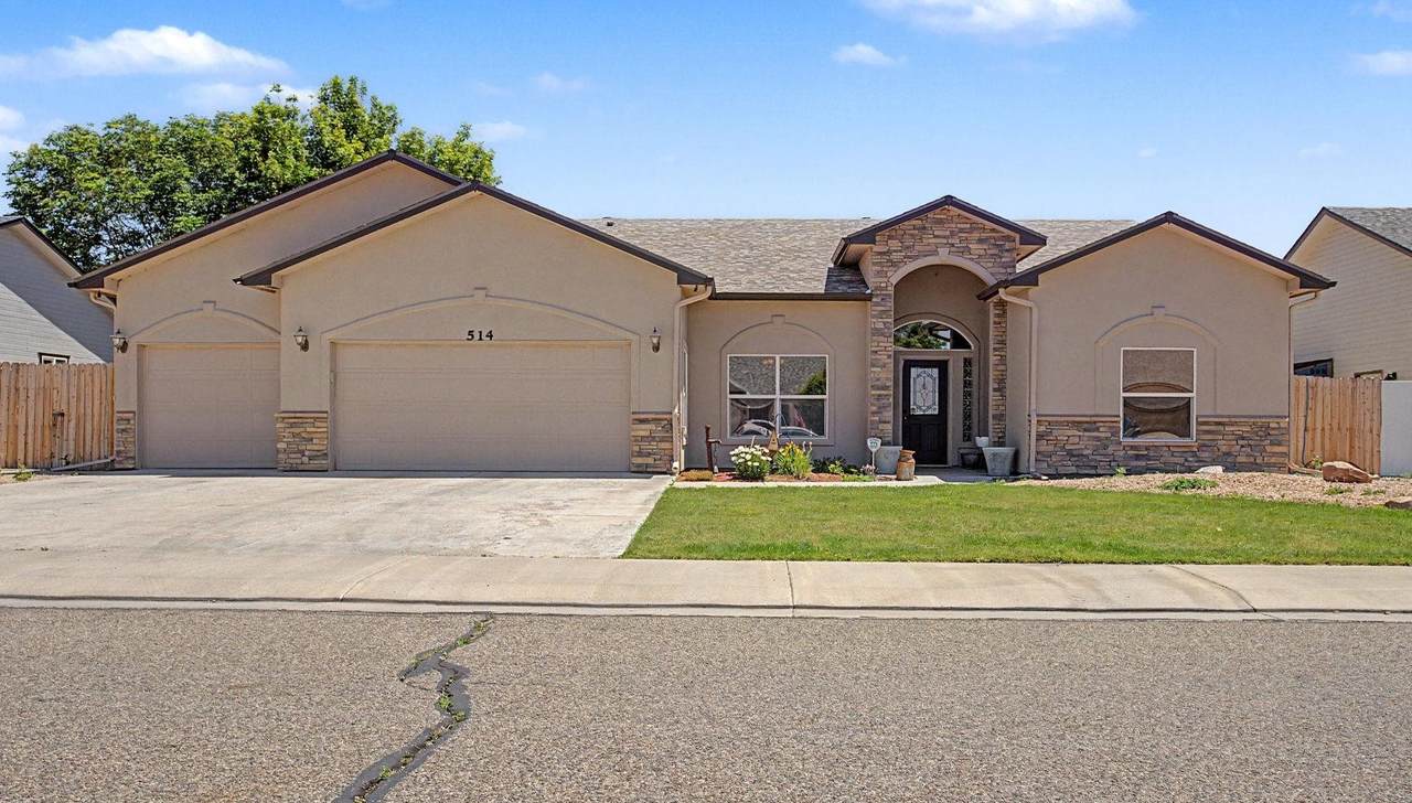 514 Amethyst Drive - Photo 1