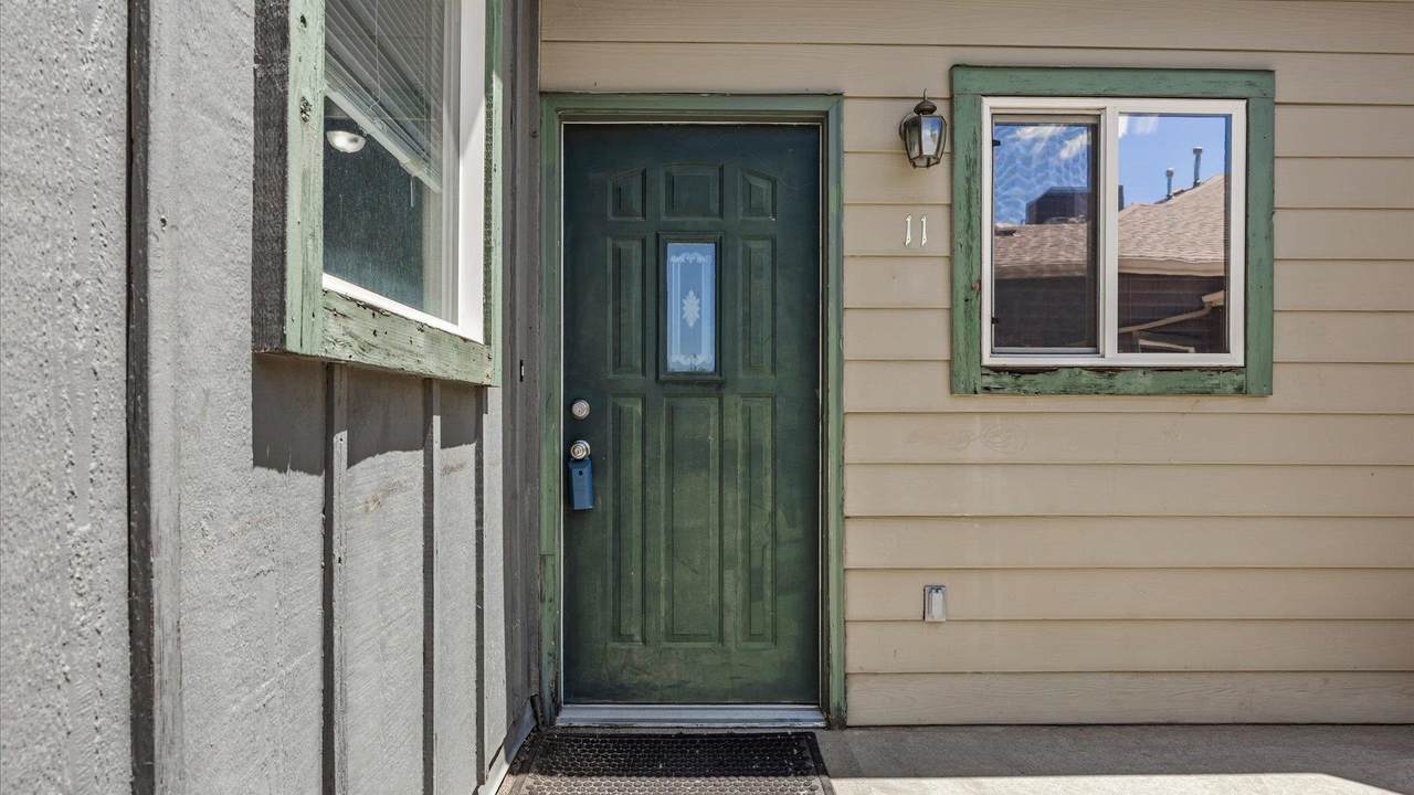 2491 Fountain Green Boulevard - Photo 1