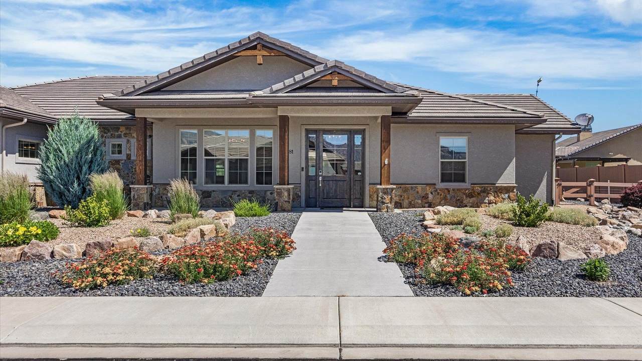 1381 Kiva Drive - Photo 1