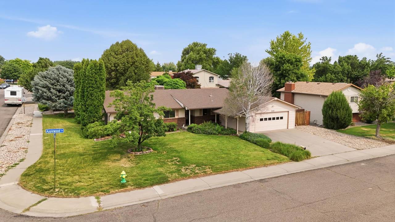 3142 Applewood Street - Photo 1