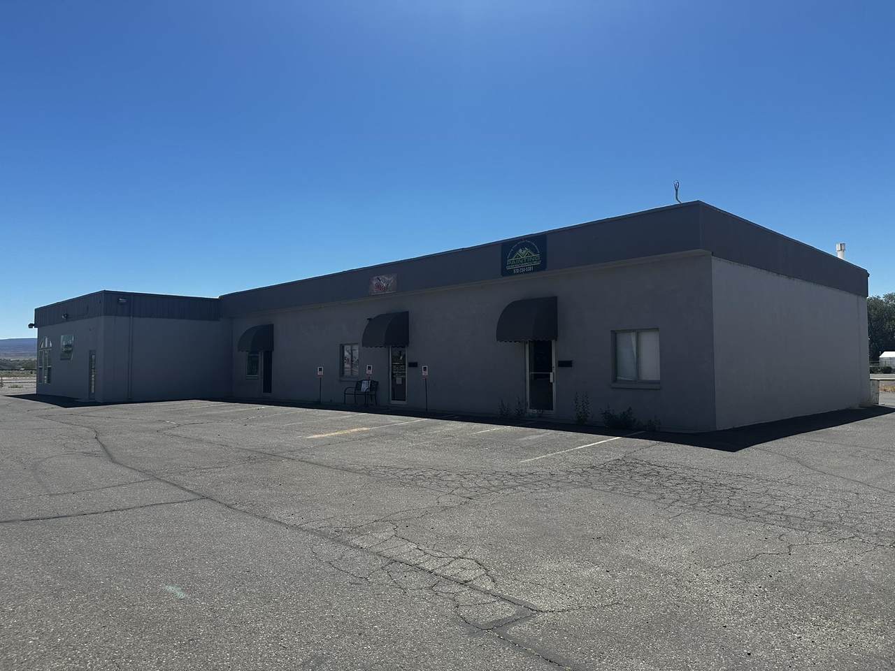 2940 I-70 Business Loop - Photo 1