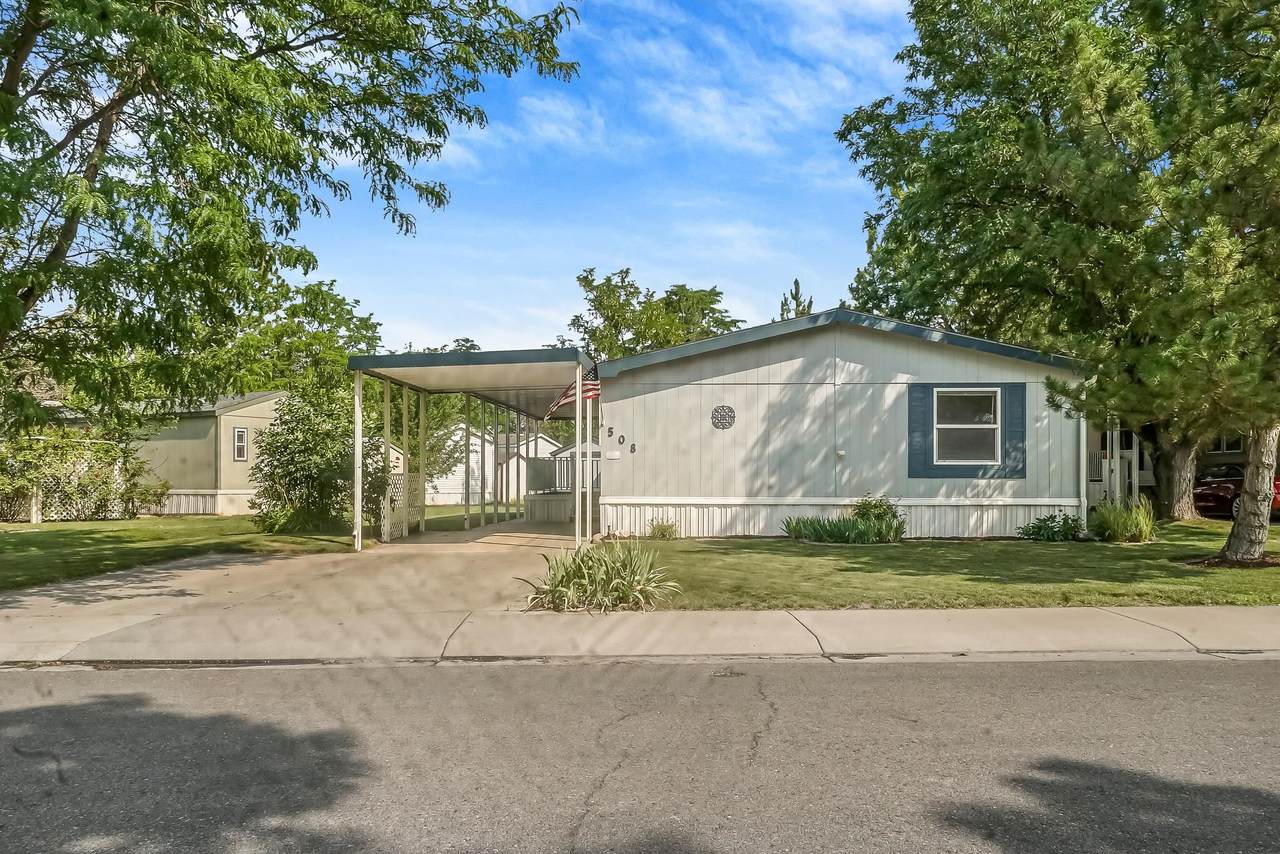 435 32 Road - Photo 1