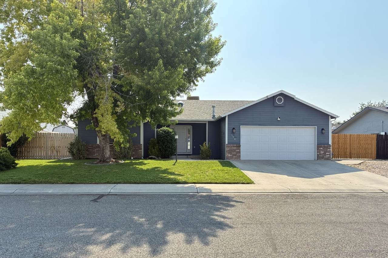 590 Darby Drive - Photo 1