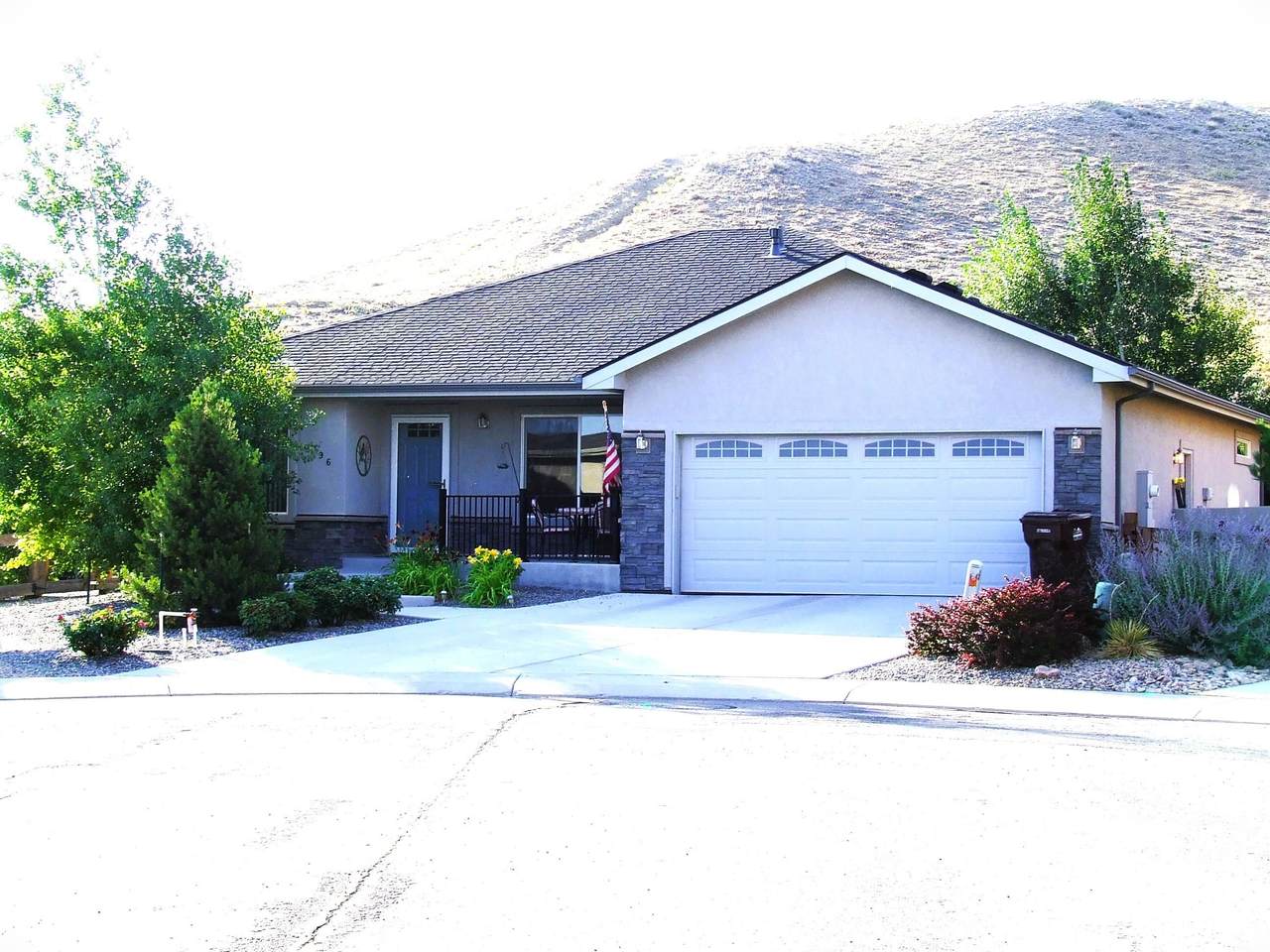196 Secret Canyon Court - Photo 1