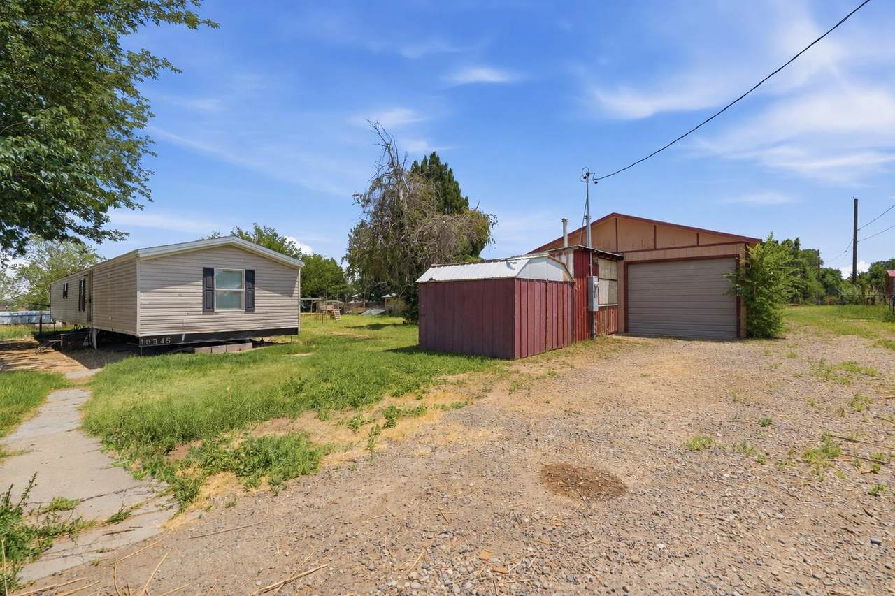 296 32 1/2 Road - Photo 1