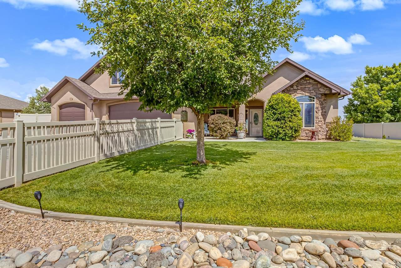 514 Lois Drive - Photo 1