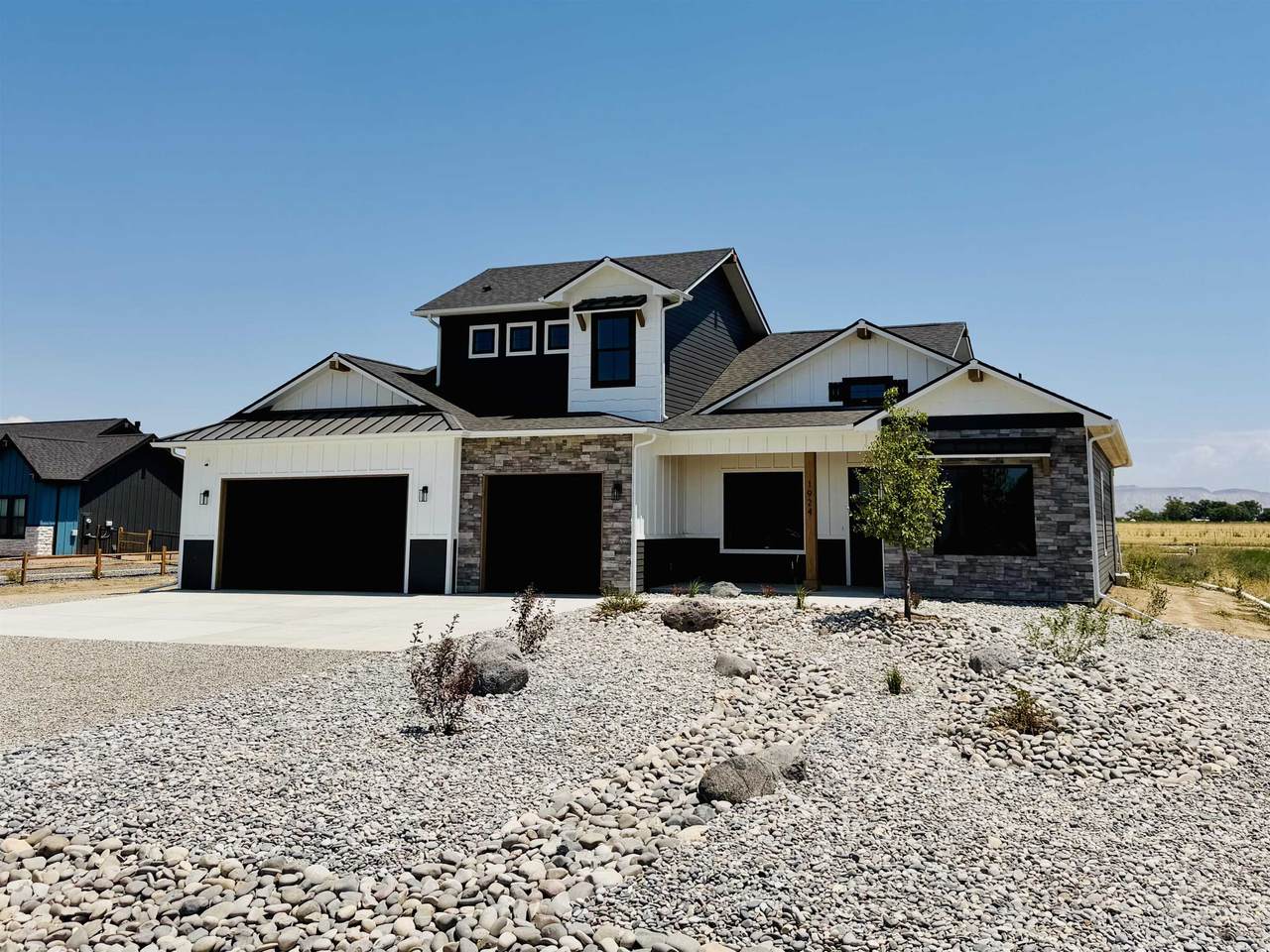 1924 K Road - Photo 1