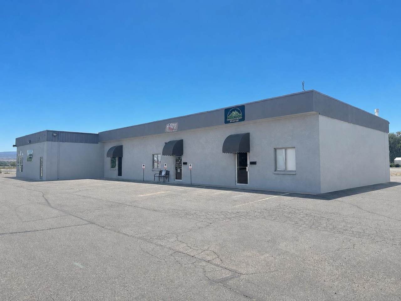 2940 I-70 Business Loop - Photo 1