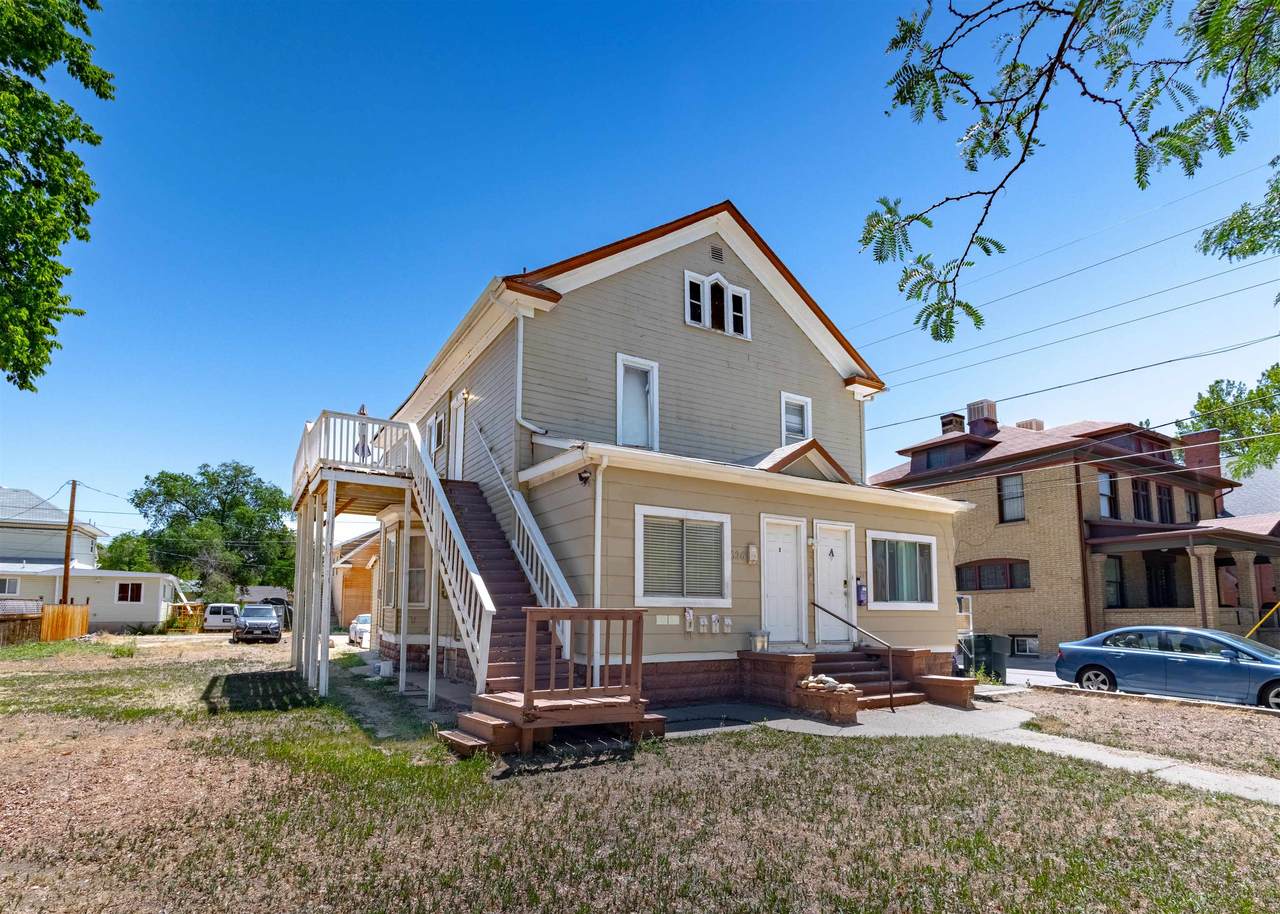 626 7th Street - Photo 1