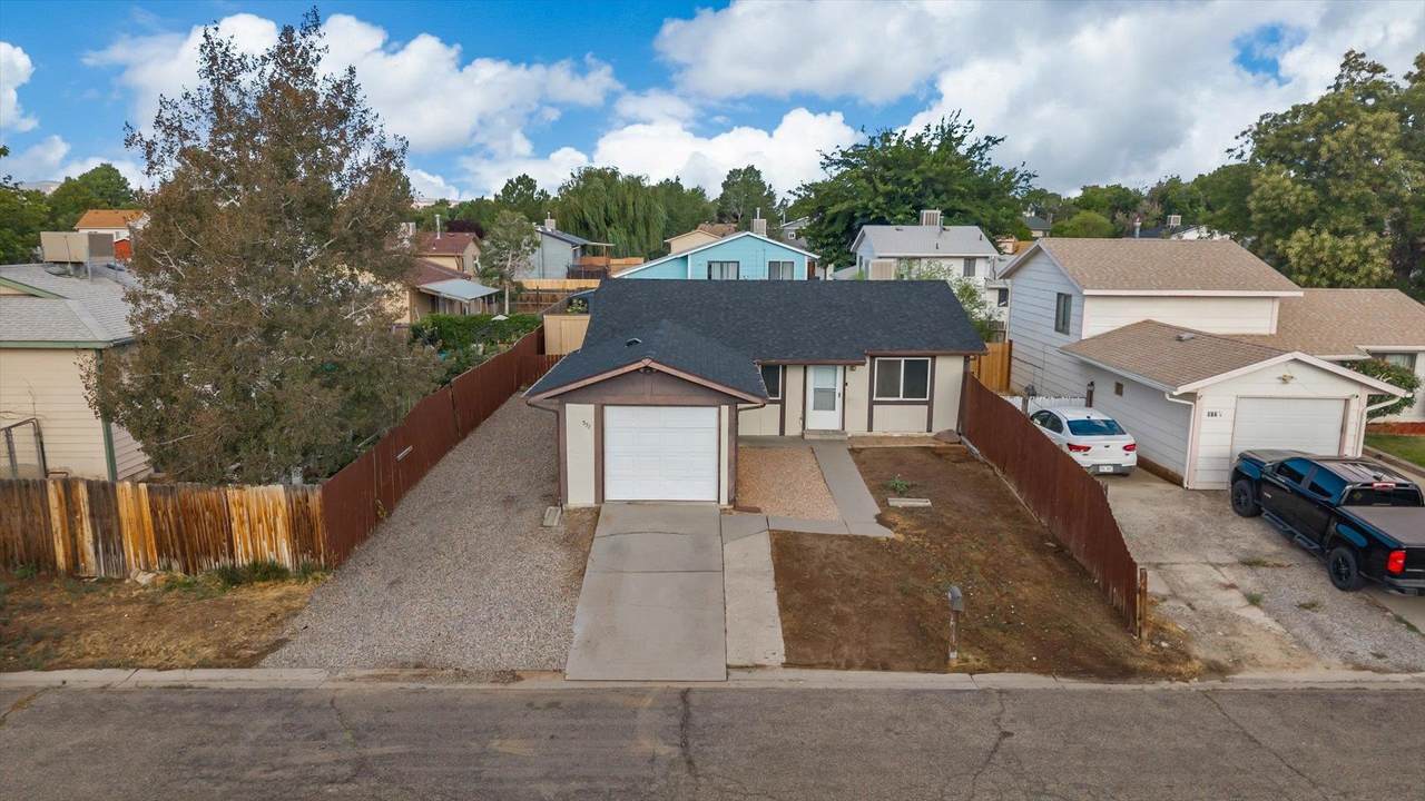 577 Fairfield Court - Photo 1