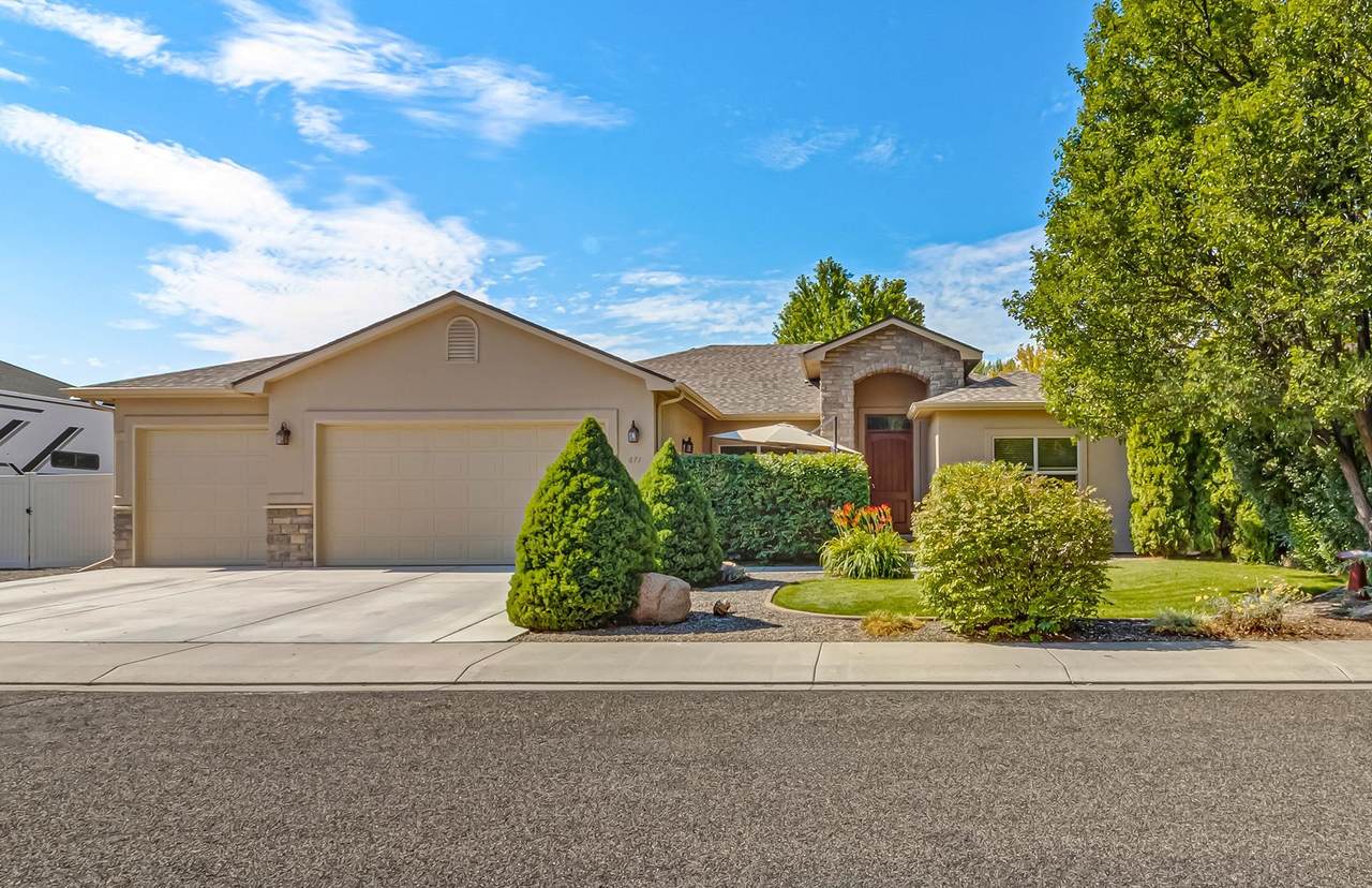 671 Tahoe Circle - Photo 1