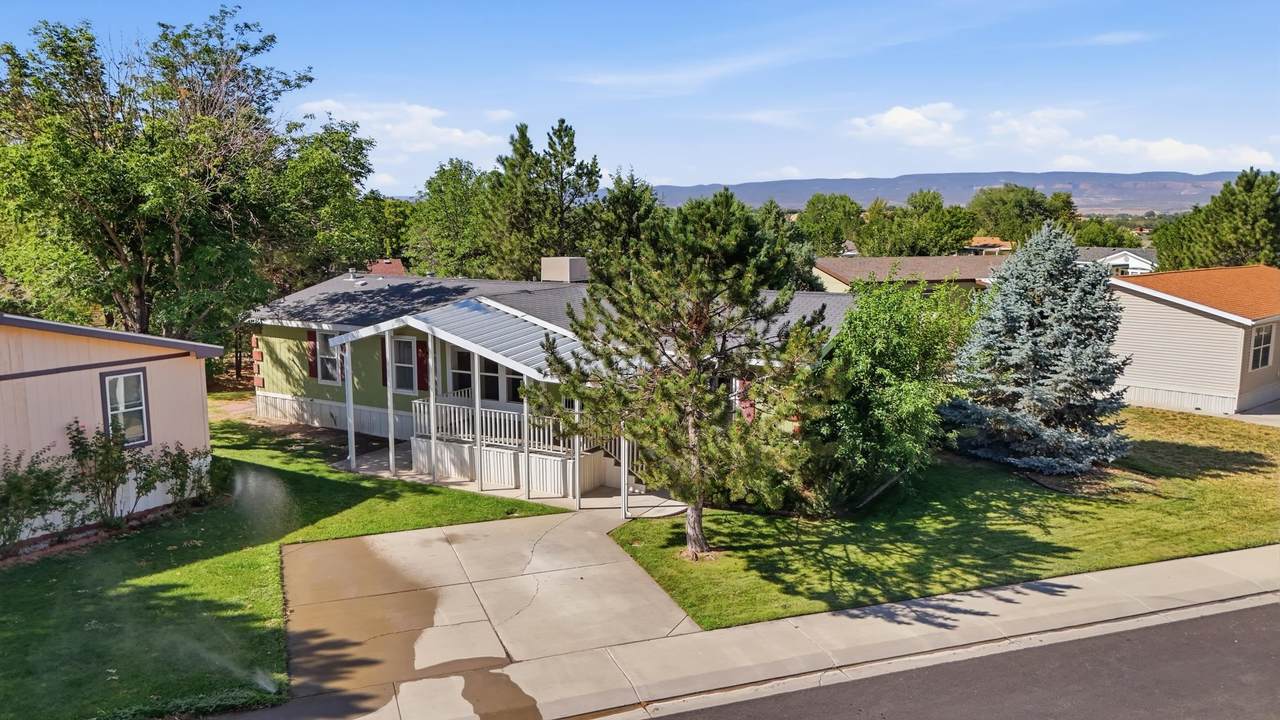 435 32 Road - Photo 1