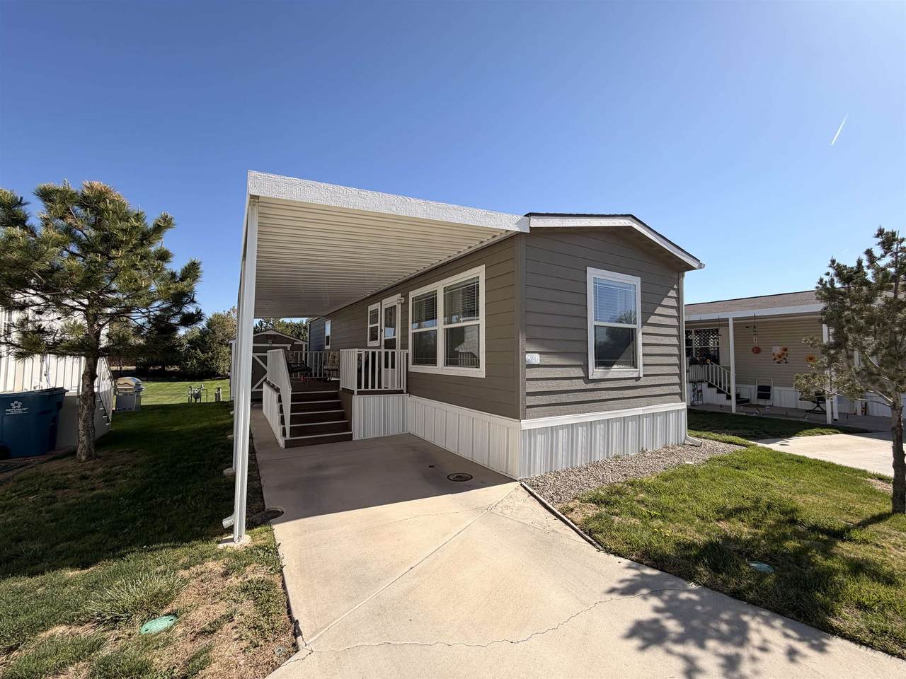435 32 Road - Photo 1