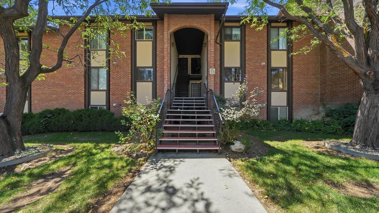 373 Ridges Boulevard - Photo 1