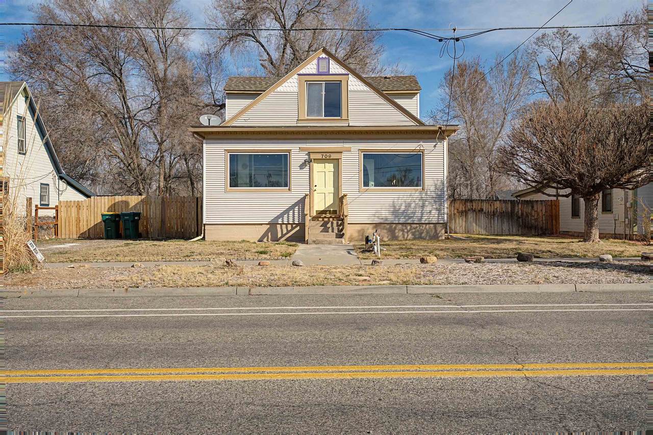 709 Pabor Avenue - Photo 1