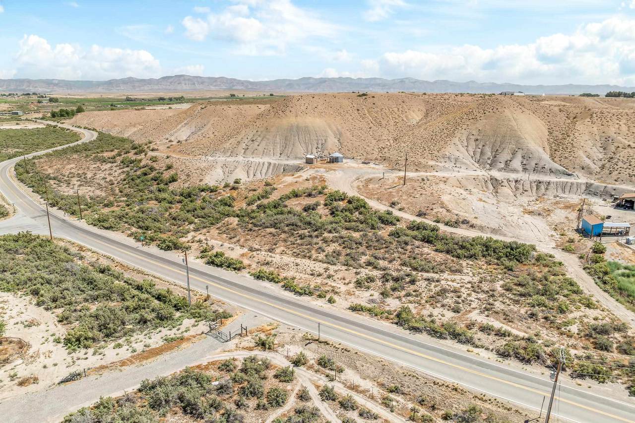 1796 10 Road - Photo 1