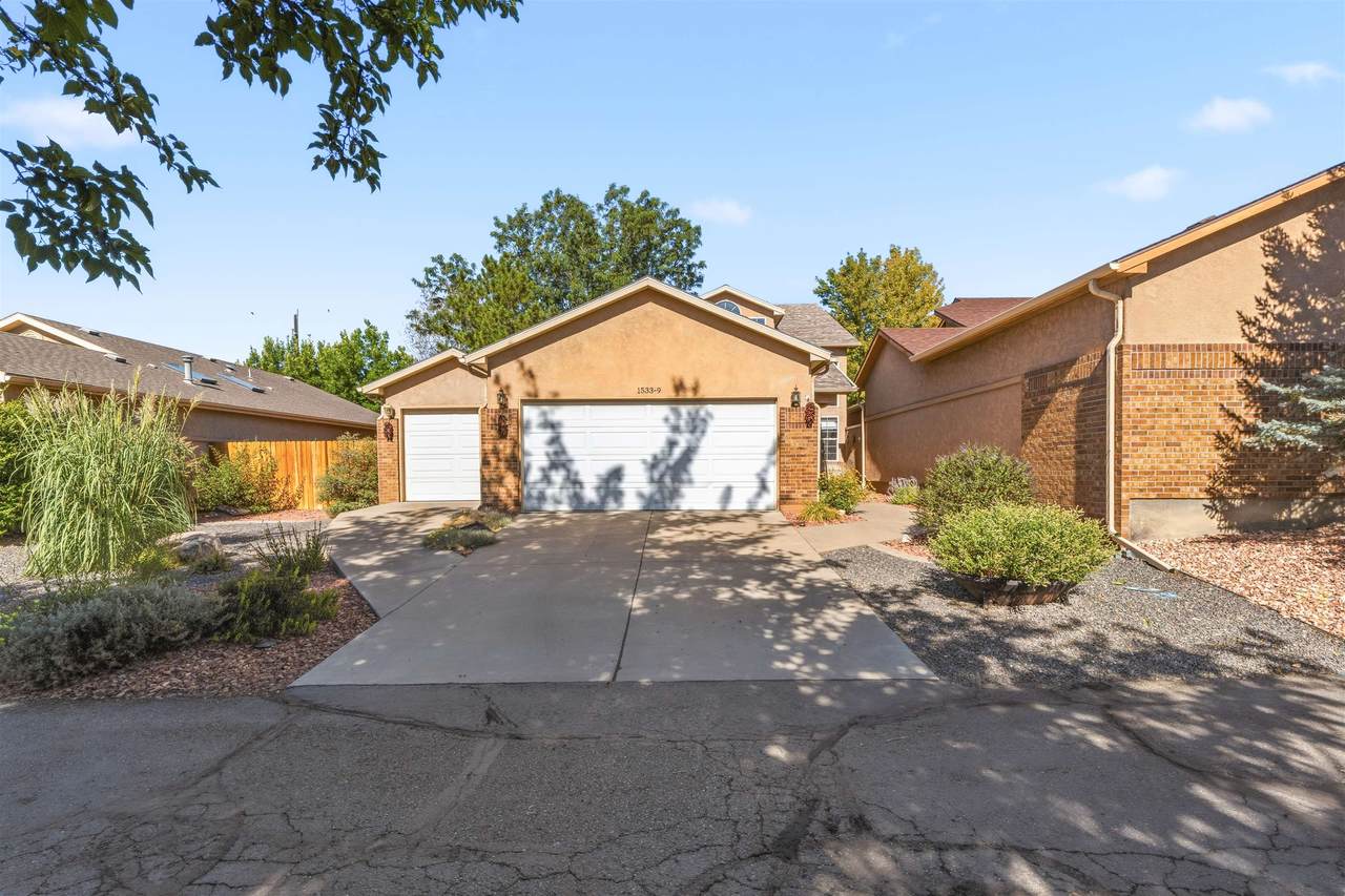 1533 Crest View Way - Photo 1