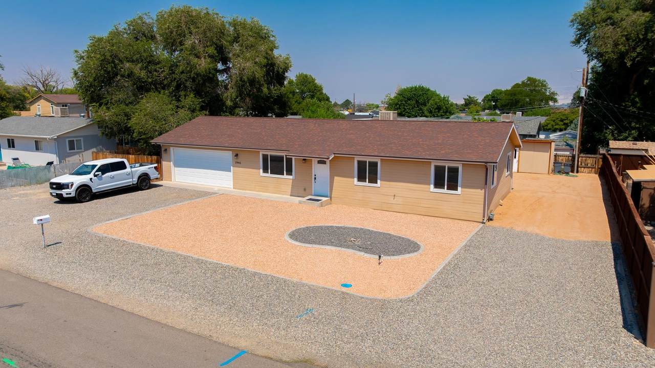 2946 Ronda Lee Road - Photo 1