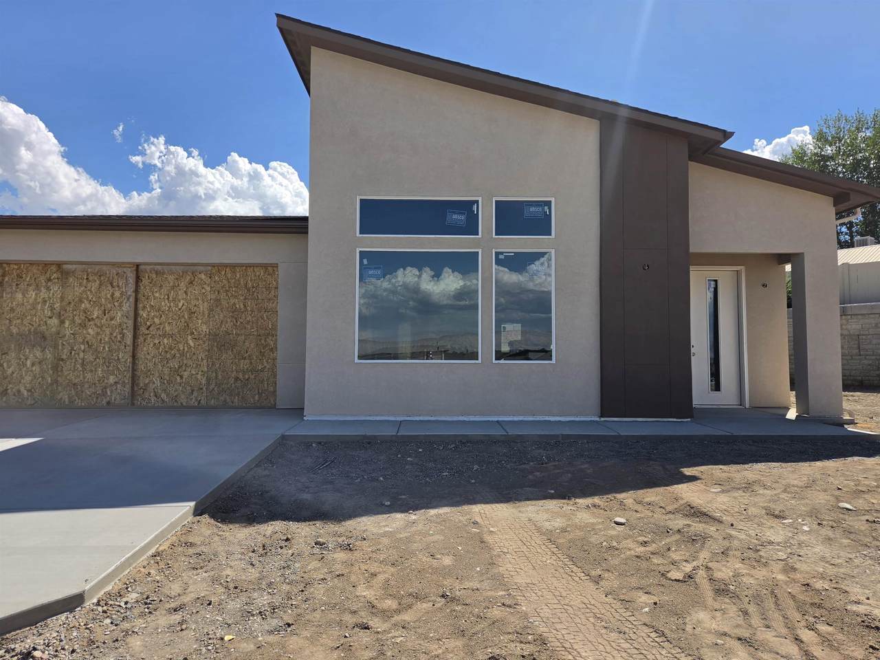 2731 Radiant Avenue - Photo 1