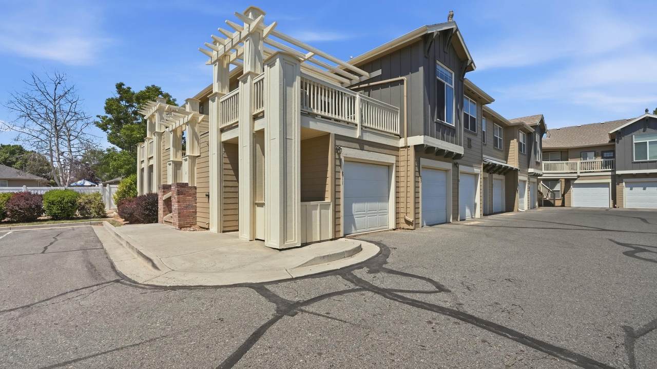 2491 Fountain Greens Place - Photo 1