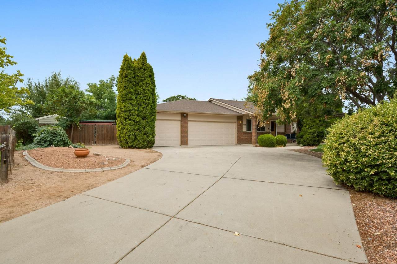 775 Jordanna Road - Photo 1
