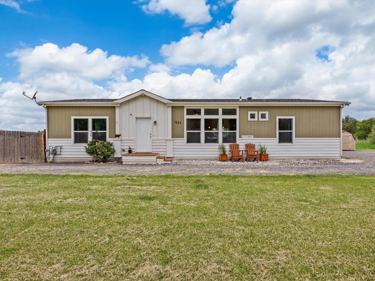 1557 I Road - Photo 1