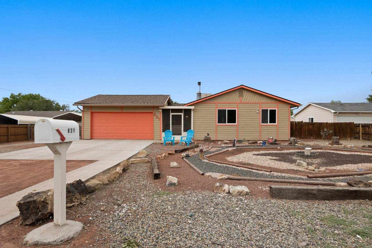 621 32 Road - Photo 1