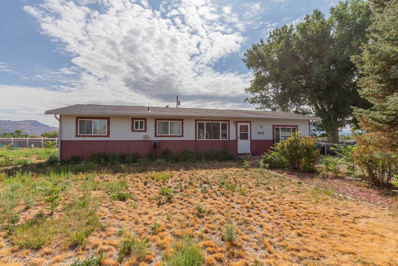 644 Highland Drive - Photo 1