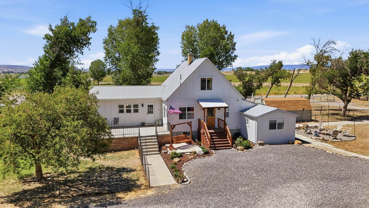 1452 P Road - Photo 1