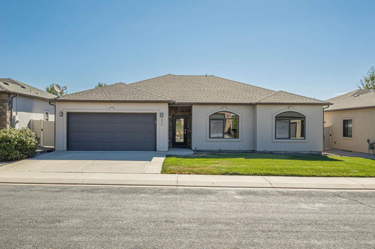 672 Muirfield Drive - Photo 1