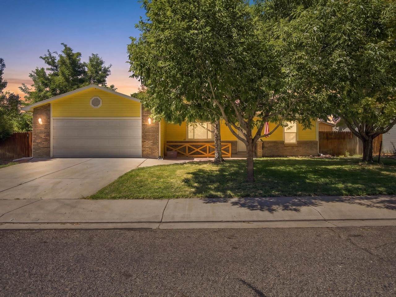 583 Darby Drive - Photo 1