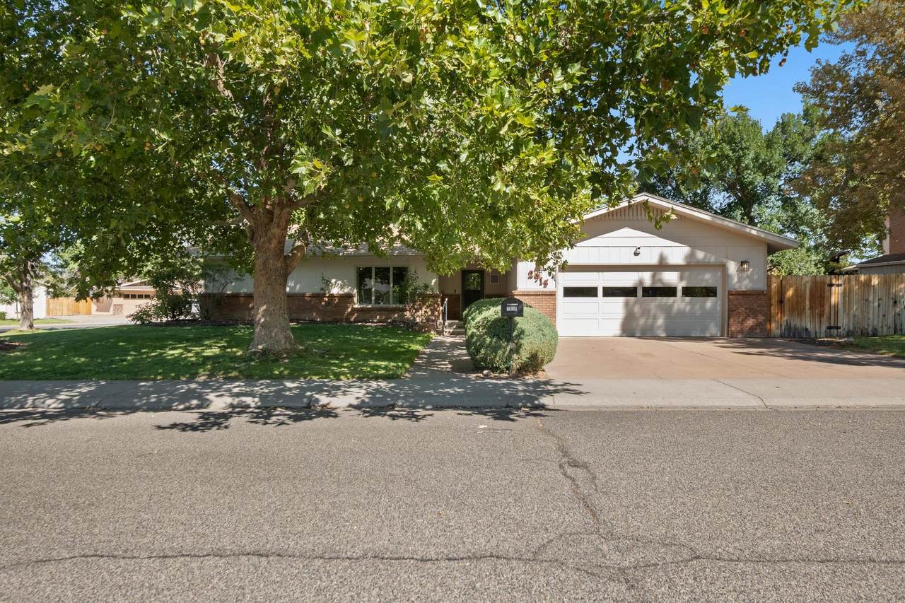 2915 Applewood Street - Photo 1