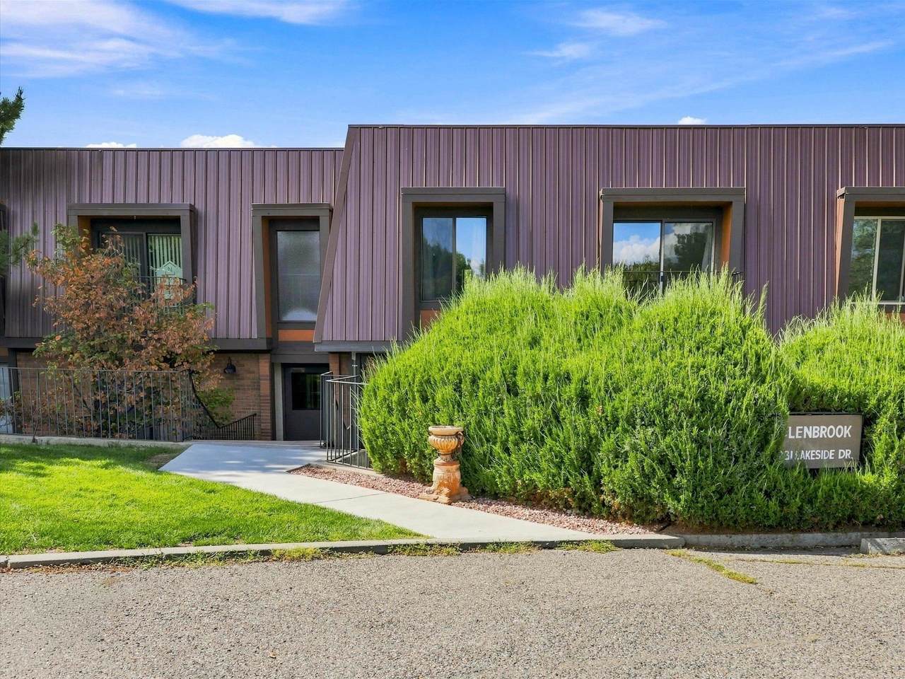3231 Lakeside Drive - Photo 1