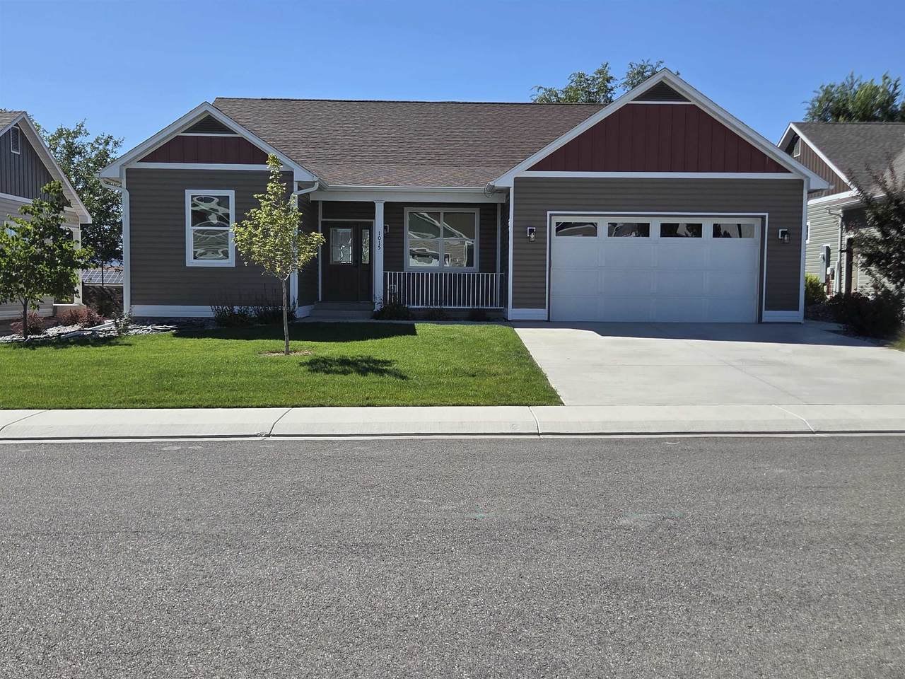 1015 Snowdrop Court - Photo 1