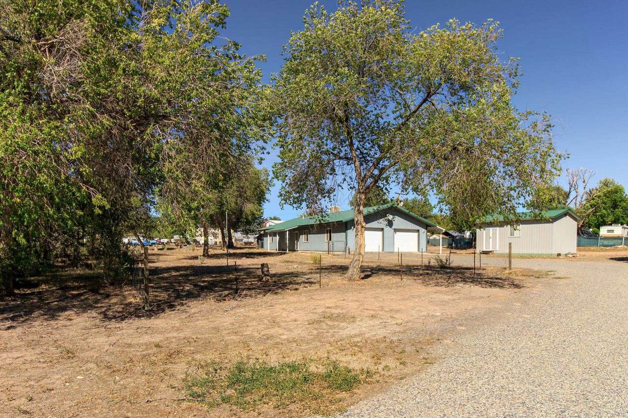 20479 North Road - Photo 1