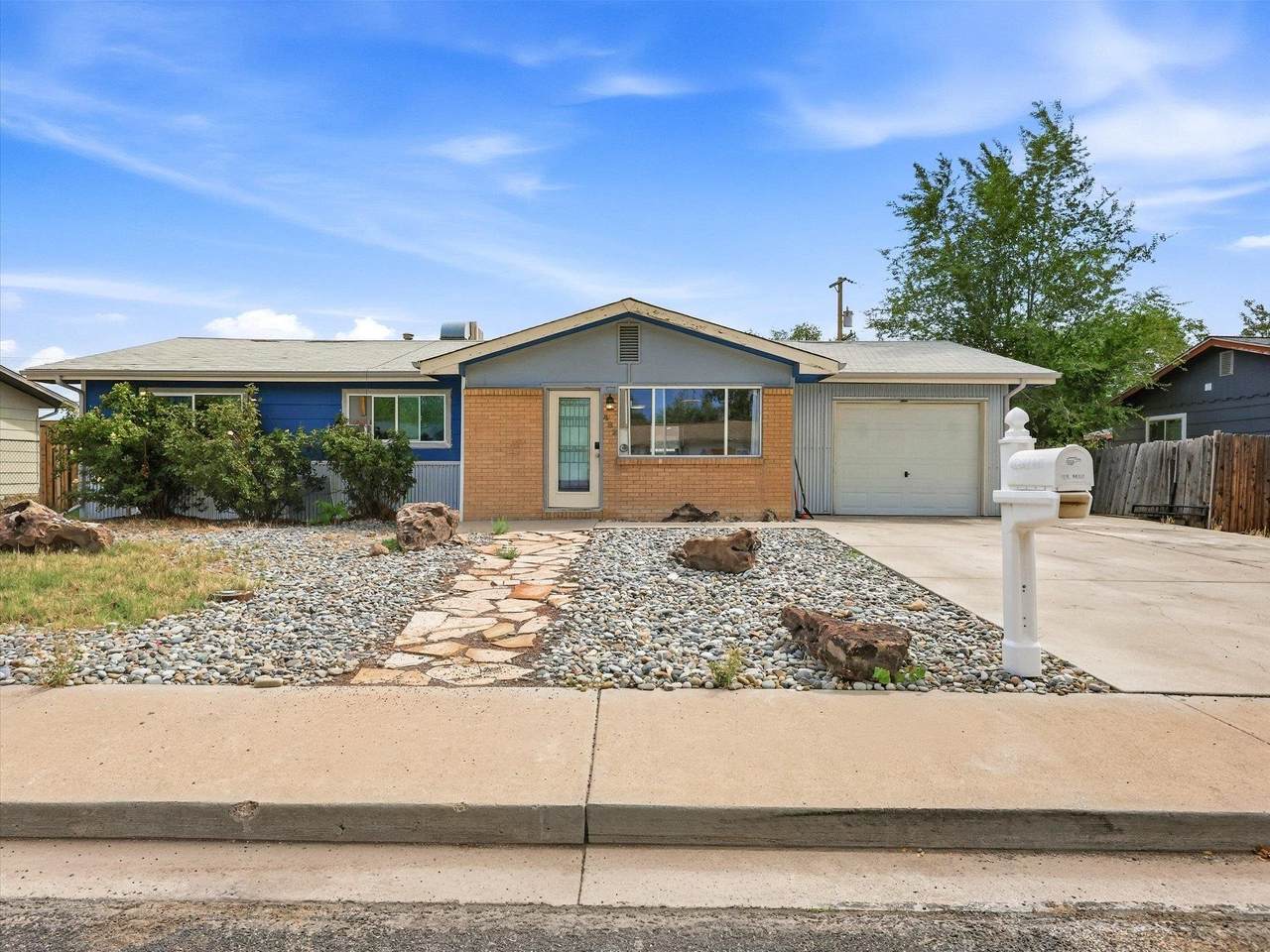 482 Glen Road - Photo 1