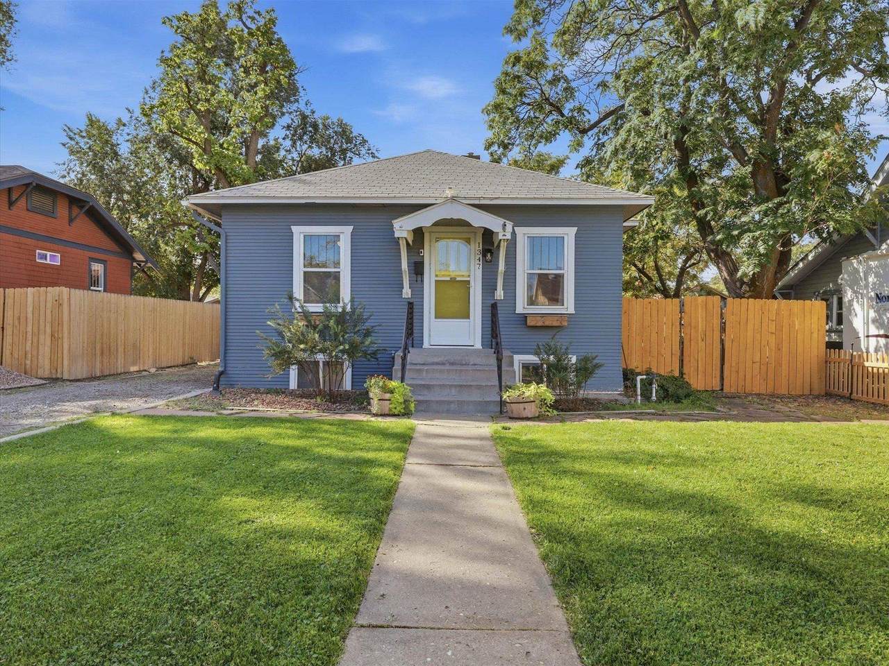 1347 White Avenue - Photo 1