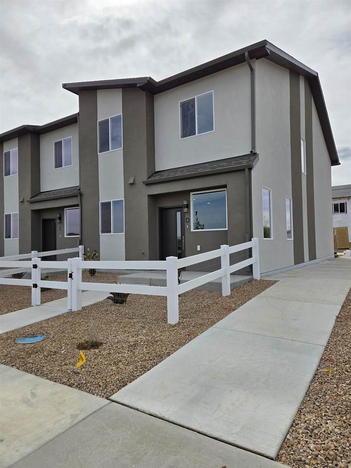 2786 Caspian Way - Photo 1