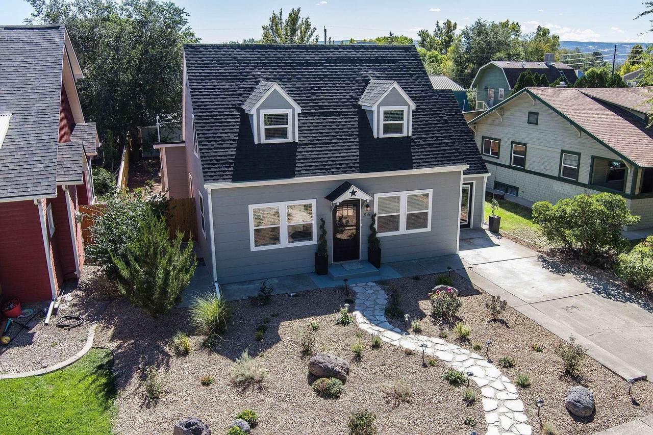 1137 Gunnison Avenue - Photo 1