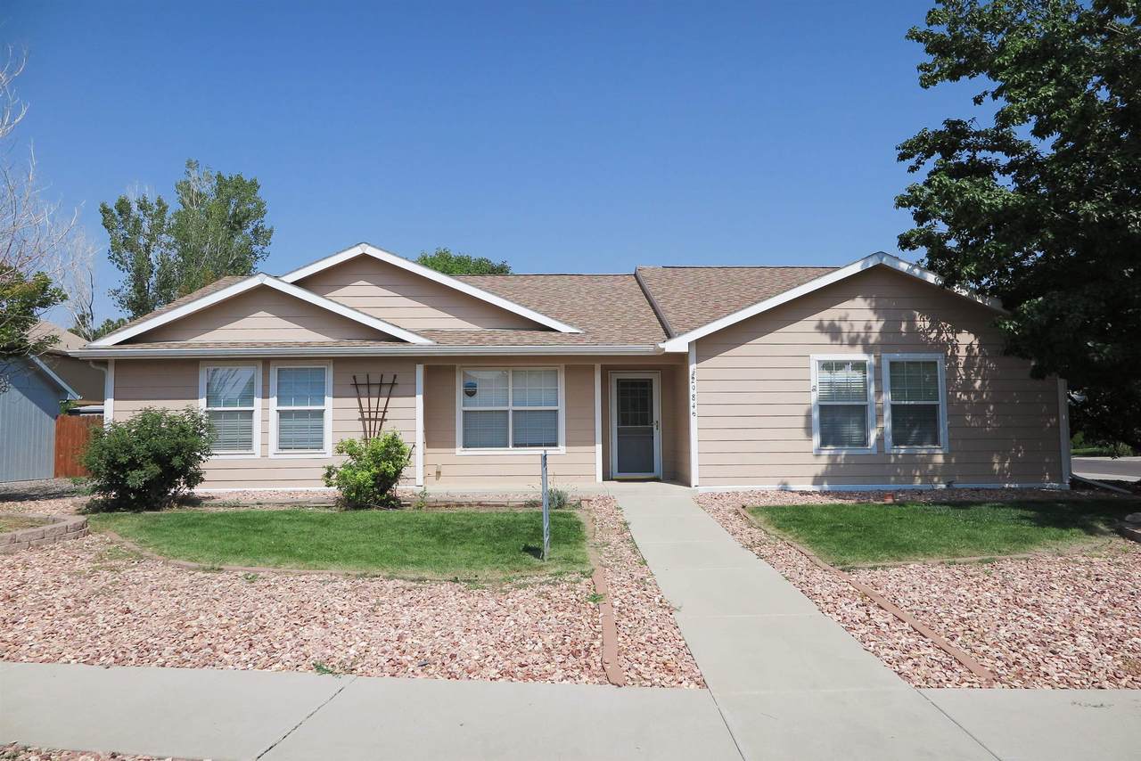 2984 1/2 Redbud Court - Photo 1