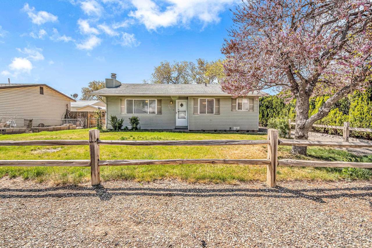 269 1/2 Lauralee Avenue - Photo 1