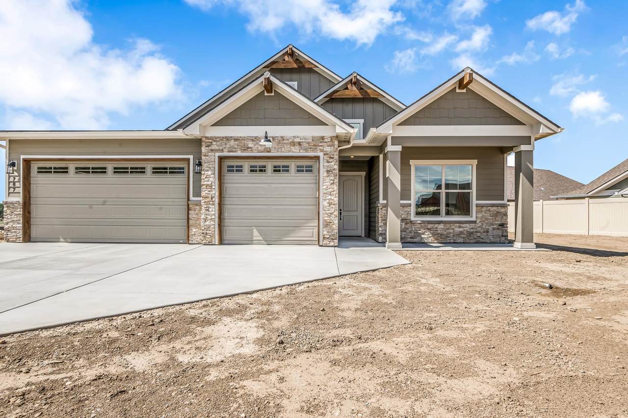 787 Spur Cross Court - Photo 1