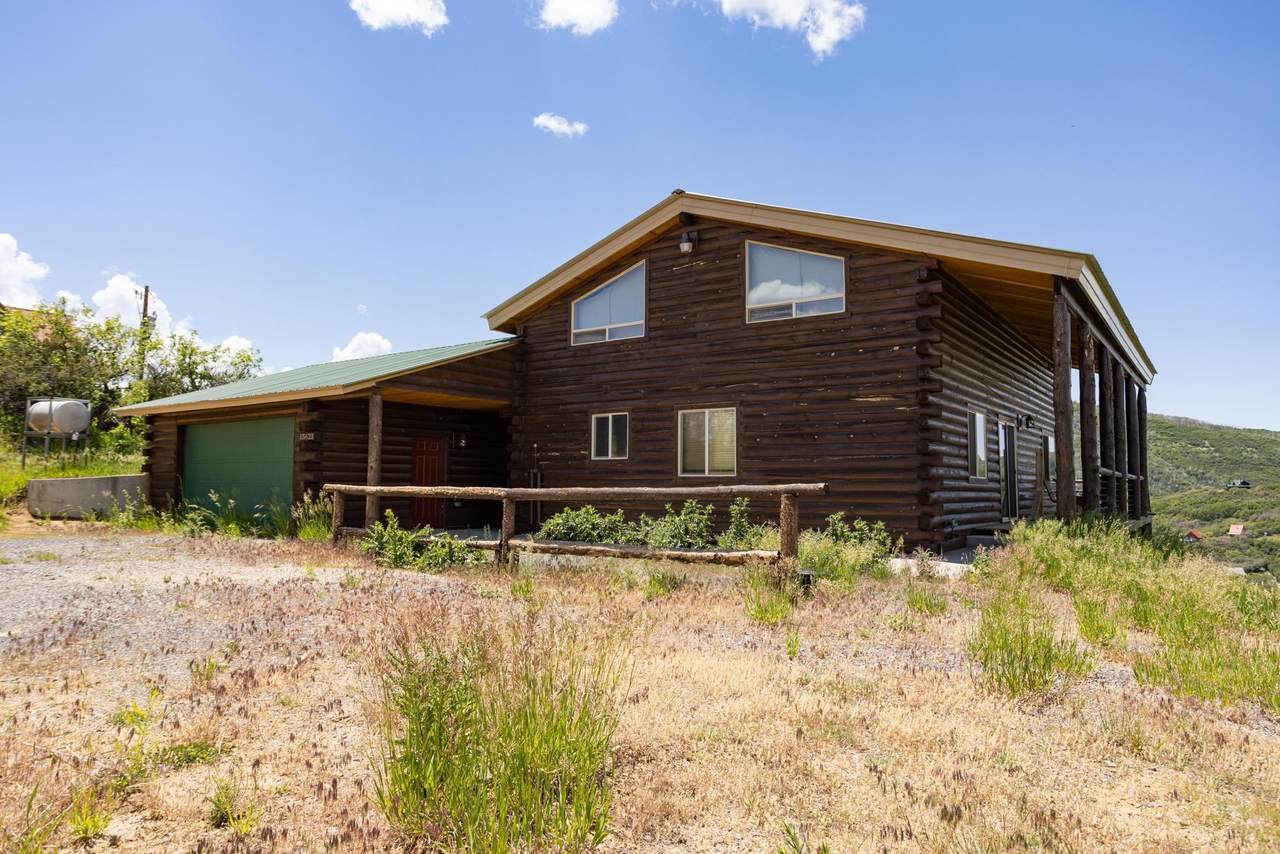 15623 View Point Court - Photo 1