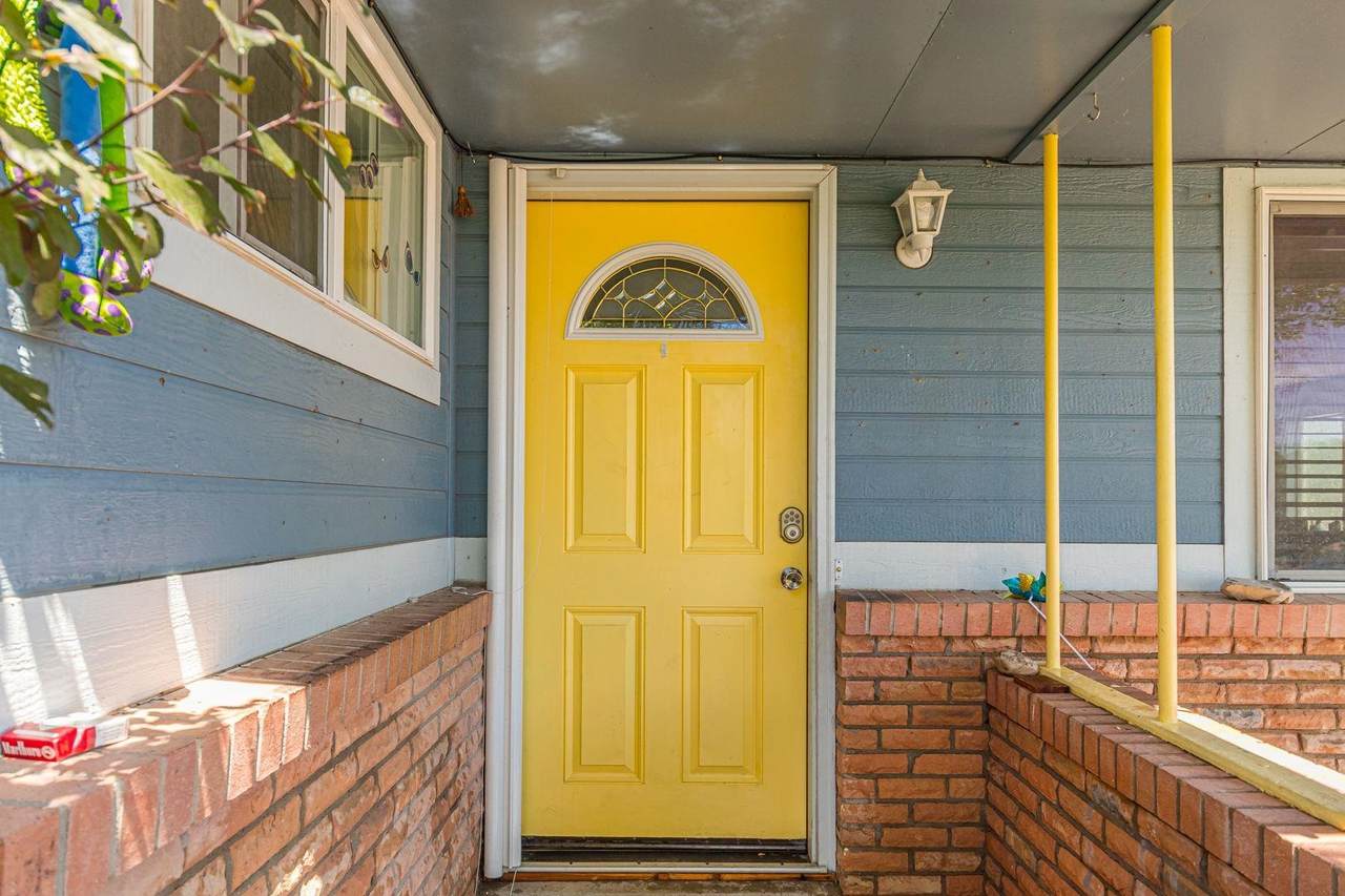 2296 Broadway - Photo 1