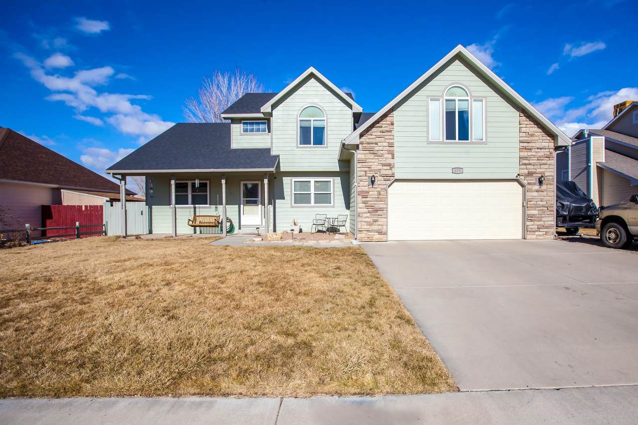 173 Sierra Drive - Photo 1