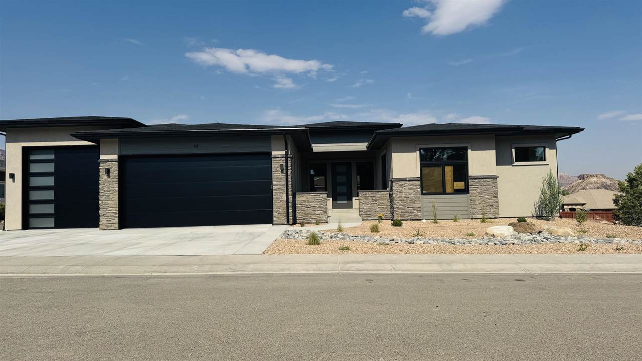 437 Renaissance Court - Photo 1