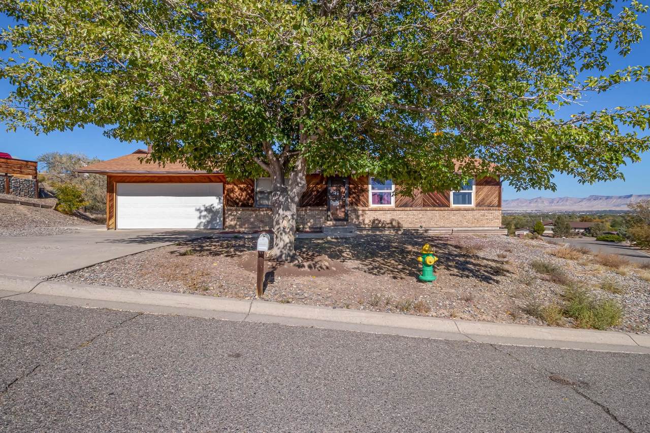 2708 Sierra Vista Road - Photo 1